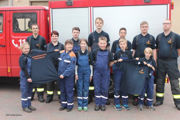 Jugendfeuerwehr in neuem Outfit!