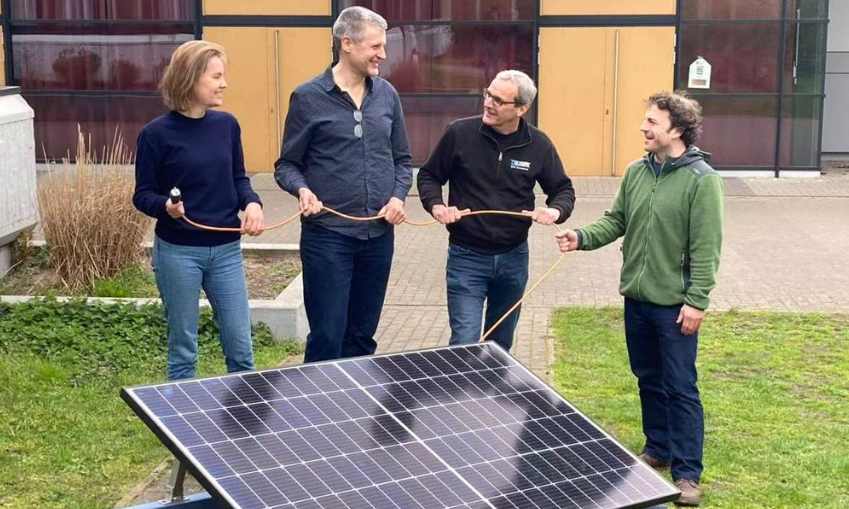 Wir spenden Balkonkraftwerke an die Solarinitiative der IGS Oyten